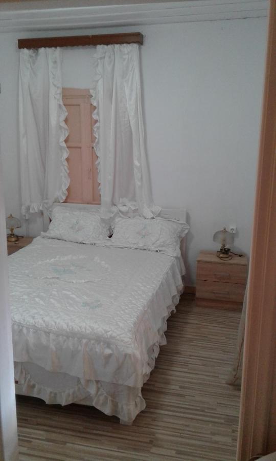 Villa Angela, Traditional Villa In The Village Agios Ioannis Peristerion Eksteriør bilde